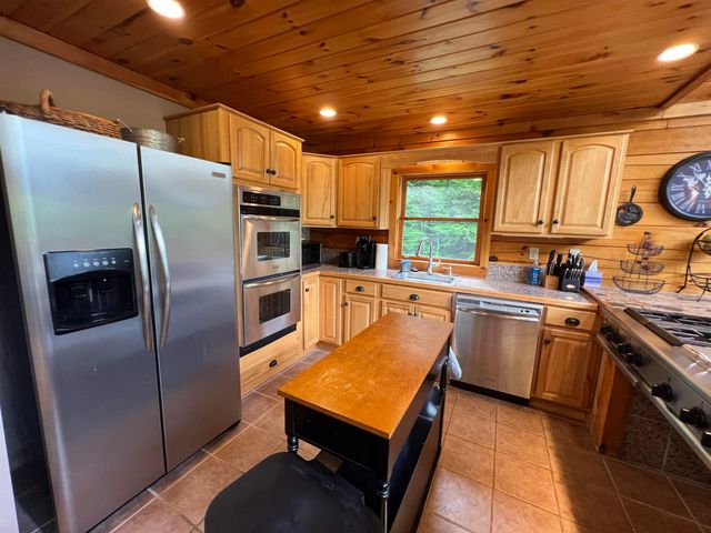42 Bills Road, Stratton, VT 05360