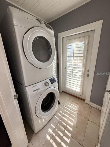 2434 9TH AVENUE N, St Petersburg, FL 33713