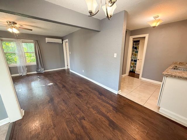 2434 9TH AVENUE N, St Petersburg, FL 33713