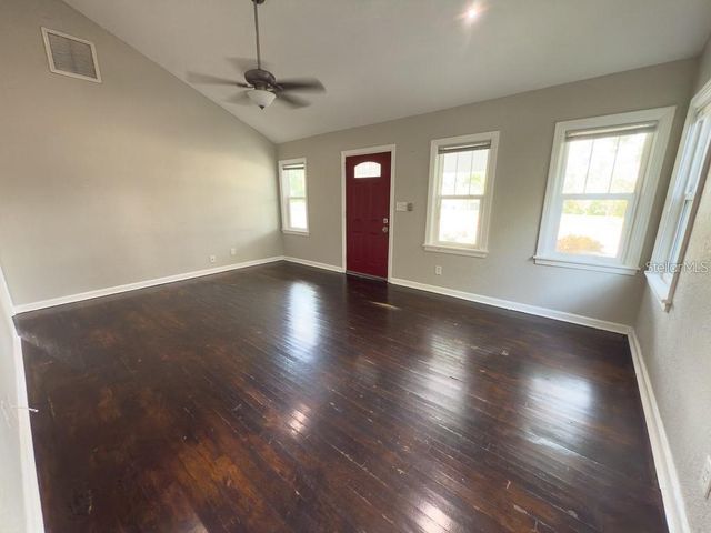 2434 9TH AVENUE N, St Petersburg, FL 33713