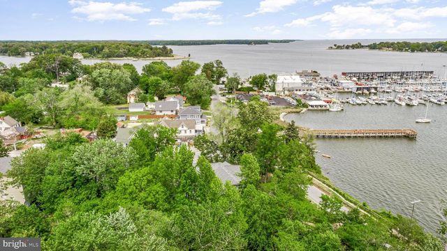 1009 GALESVILLE RD, Galesville, MD 20765