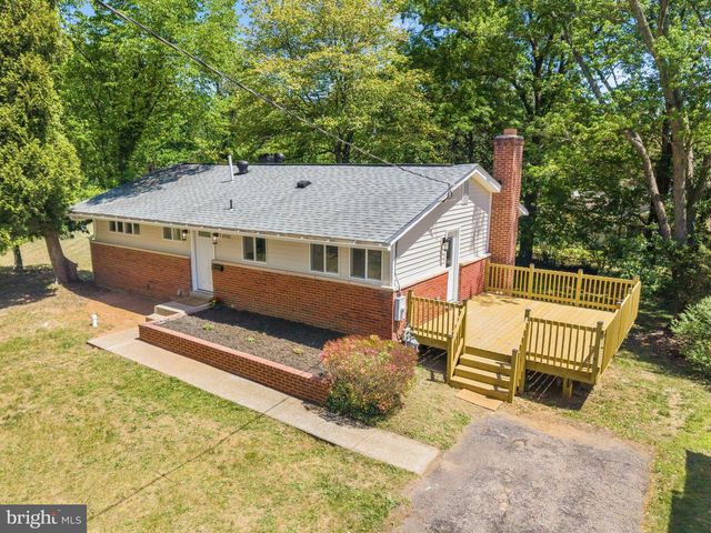 4501 APPLE TREE DR, Alexandria, VA 22310