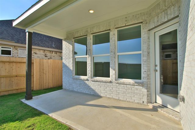 2718 Ruby Laurel Drive, Iowa Colony, TX 77583