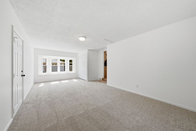 112 James Dr, Clarksville, TN 37042
