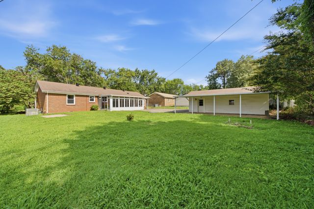 112 James Dr, Clarksville, TN 37042