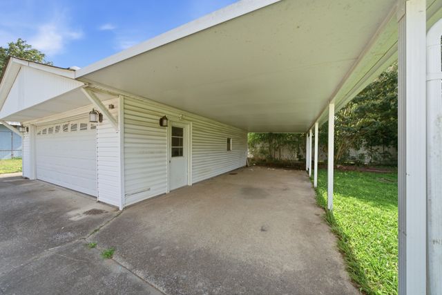 112 James Dr, Clarksville, TN 37042