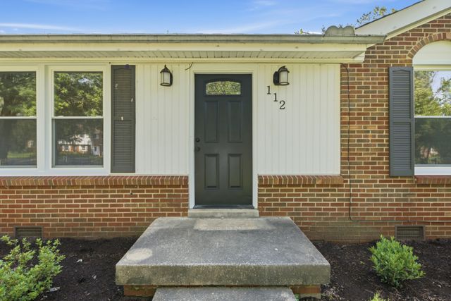 112 James Dr, Clarksville, TN 37042