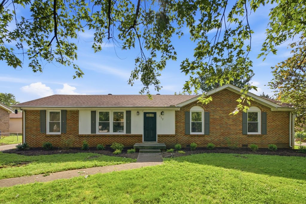 112 James Dr, Clarksville, TN 37042