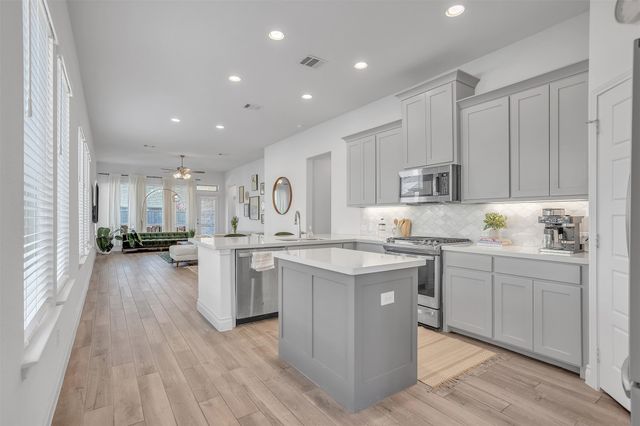 2121 Winsbury Way, Forney, TX 75126