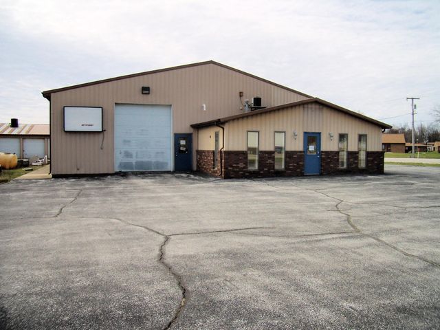 1800 Wohlert Street, Angola, IN 46703