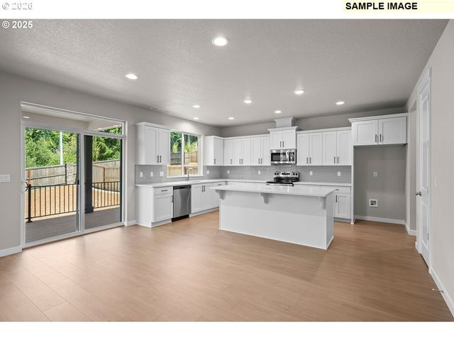 2620 Ne Claire Rd 200, Estacada, OR 97023