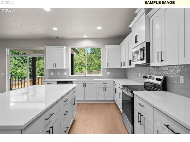 2620 Ne Claire Rd 200, Estacada, OR 97023