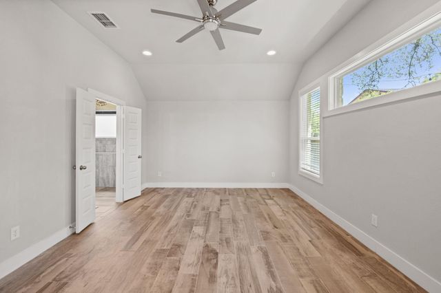 4 Country CT, Wimberley, TX 78676