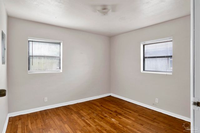 2802 W Gonzalez St, Pensacola, FL 32505