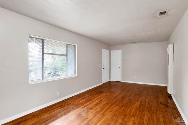 2802 W Gonzalez St, Pensacola, FL 32505