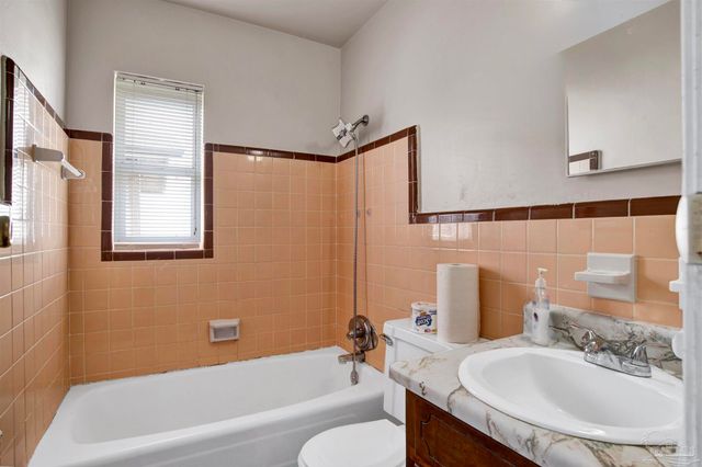 2802 W Gonzalez St, Pensacola, FL 32505