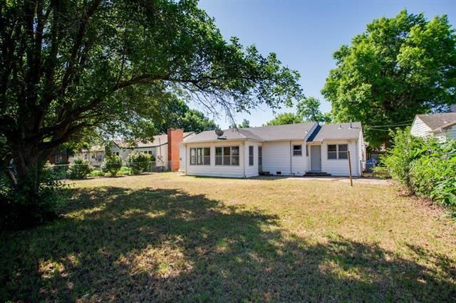 1014 Seneca Avenue, Enid, OK 73703