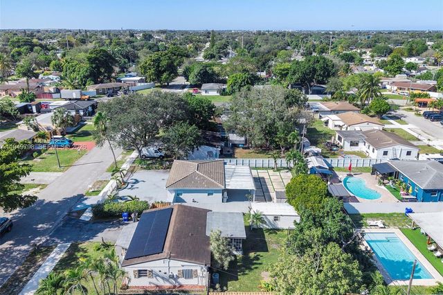 6231 Mayo St, Hollywood, FL 33023