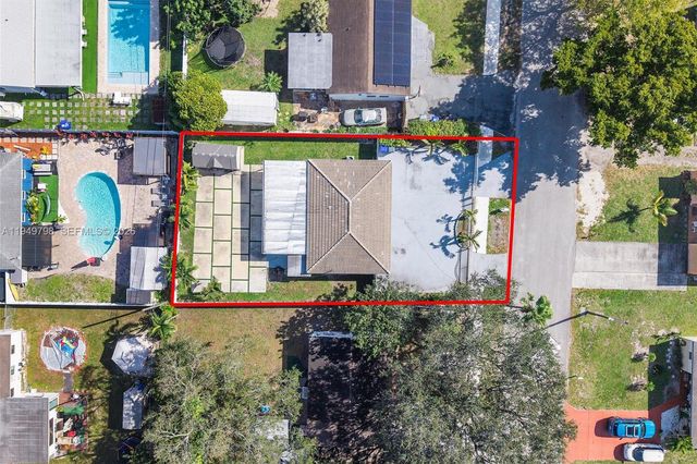 6231 Mayo St, Hollywood, FL 33023