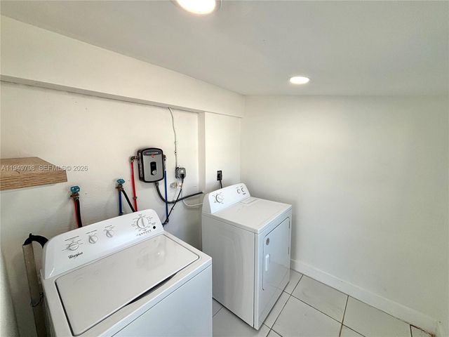 6231 Mayo St, Hollywood, FL 33023