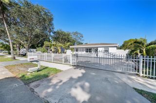 6231 Mayo St, Hollywood, FL 33023