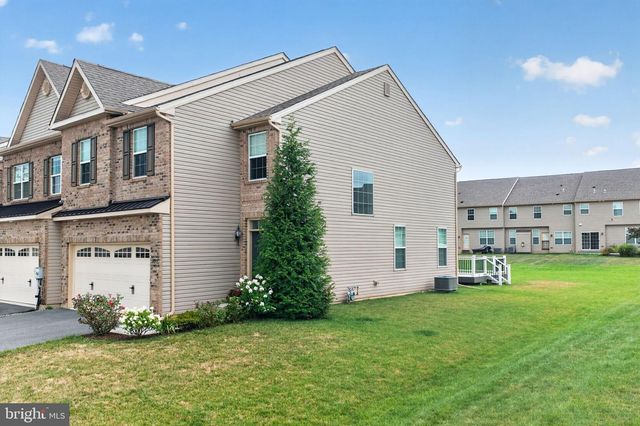 1497 CASPIAN ST, Allentown, PA 18104