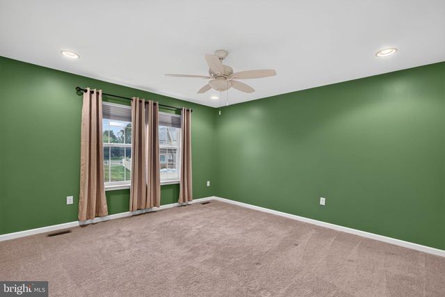 1497 CASPIAN ST, Allentown, PA 18104