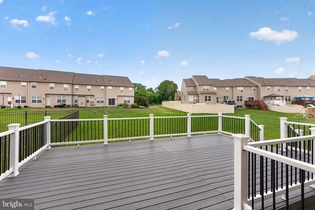 1497 CASPIAN ST, Allentown, PA 18104