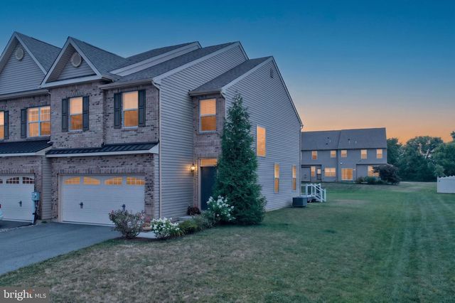 1497 CASPIAN ST, Allentown, PA 18104