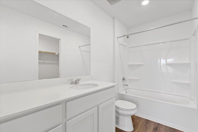 210 Chapel Beck DR, Kyle, TX 78640