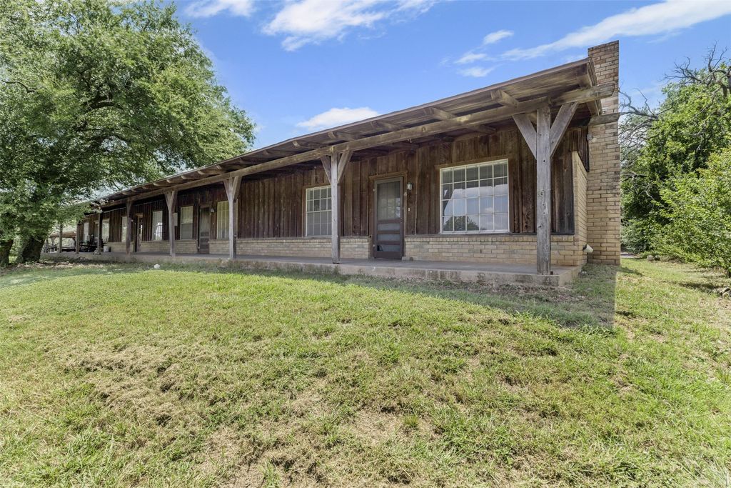 2530 E US Highway 377 16, Granbury, TX 76049