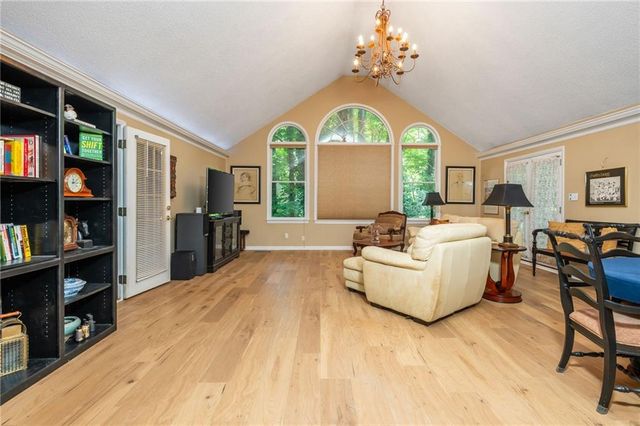 2805 Burtz Drive, Marietta, GA 30068
