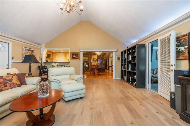 2805 Burtz Drive, Marietta, GA 30068