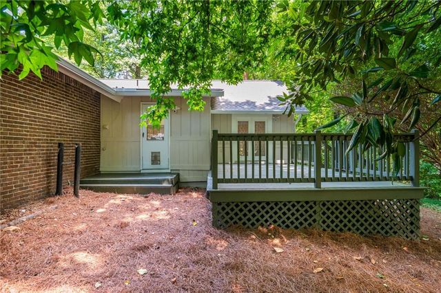 2805 Burtz Drive, Marietta, GA 30068