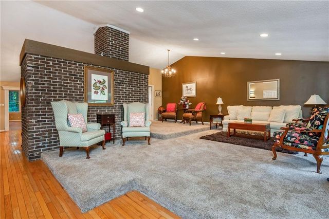 2805 Burtz Drive, Marietta, GA 30068