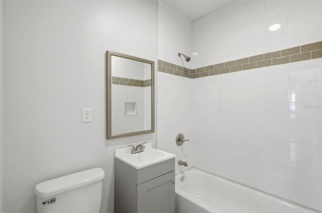 727 WOOD STREET, Deland, FL 32724