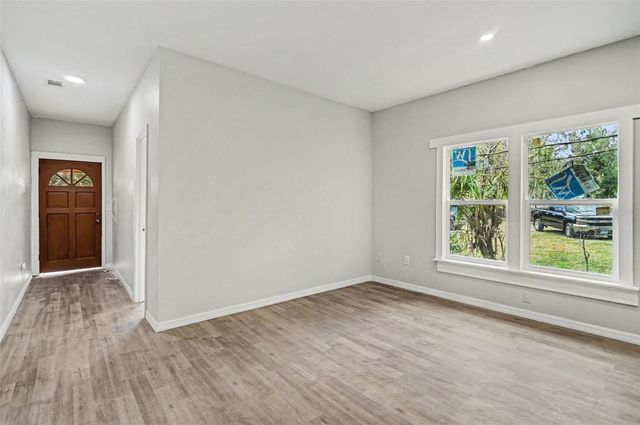 727 WOOD STREET, Deland, FL 32724