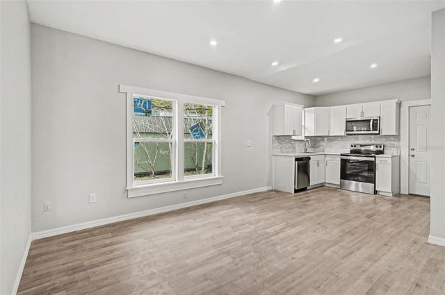 727 WOOD STREET, Deland, FL 32724