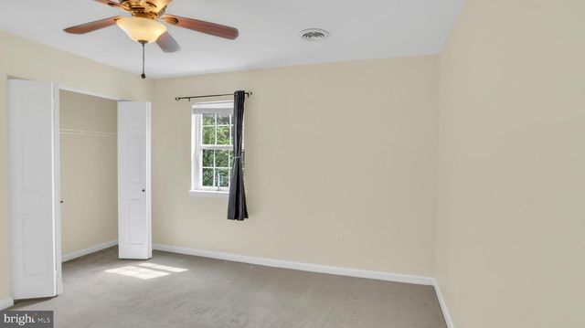 1402 BURNSIDE DR, Hampstead, MD 21074