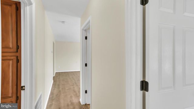 1402 BURNSIDE DR, Hampstead, MD 21074