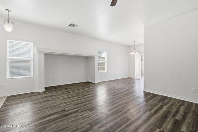 815 W SPRUELL Avenue, Coolidge, AZ 85128