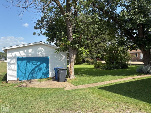 902 Tony Drive, Jonesboro, AR 72401