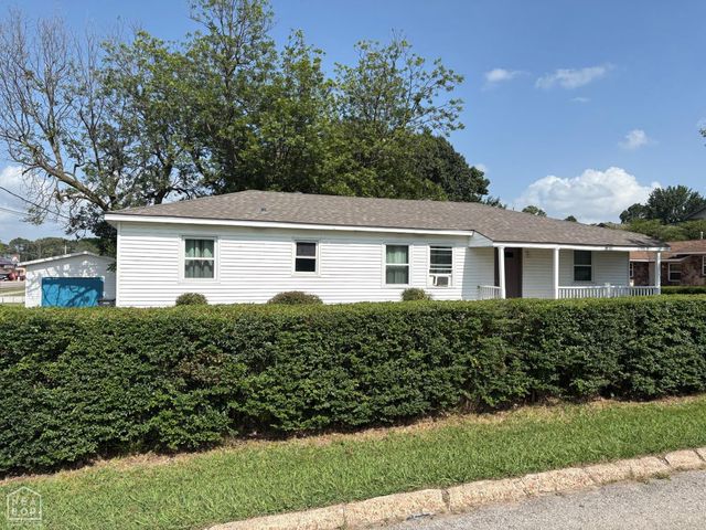 902 Tony Drive, Jonesboro, AR 72401