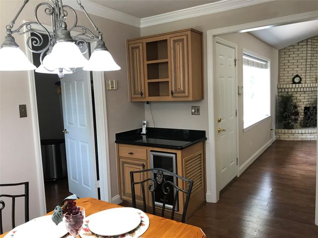 127 Parliament Drive, Houston, TX 77034