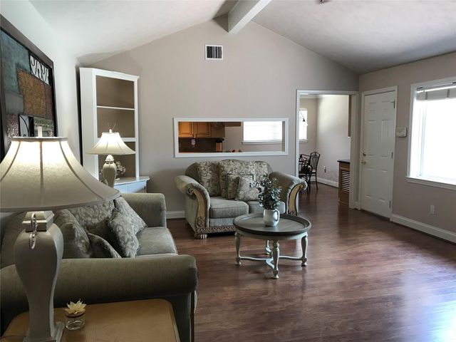 127 Parliament Drive, Houston, TX 77034