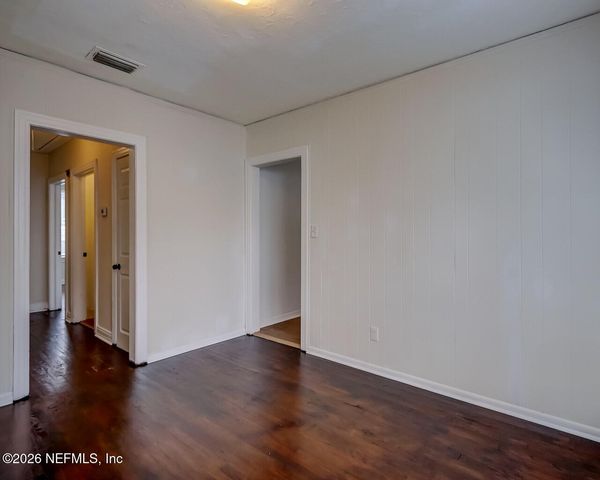 7128 LUCKY Drive W, Jacksonville, FL 32208