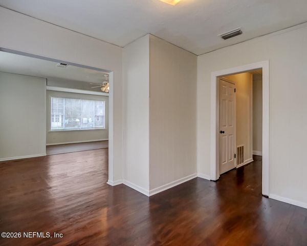 7128 LUCKY Drive W, Jacksonville, FL 32208