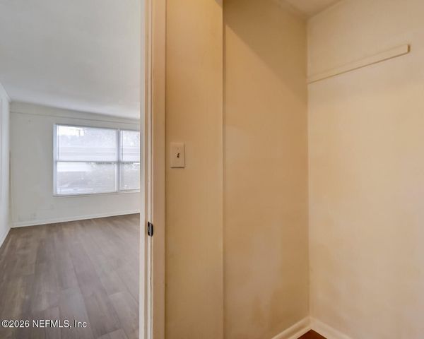 7128 LUCKY Drive W, Jacksonville, FL 32208