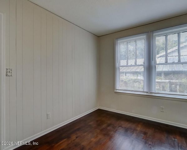 7128 LUCKY Drive W, Jacksonville, FL 32208