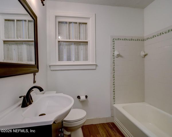 7128 LUCKY Drive W, Jacksonville, FL 32208